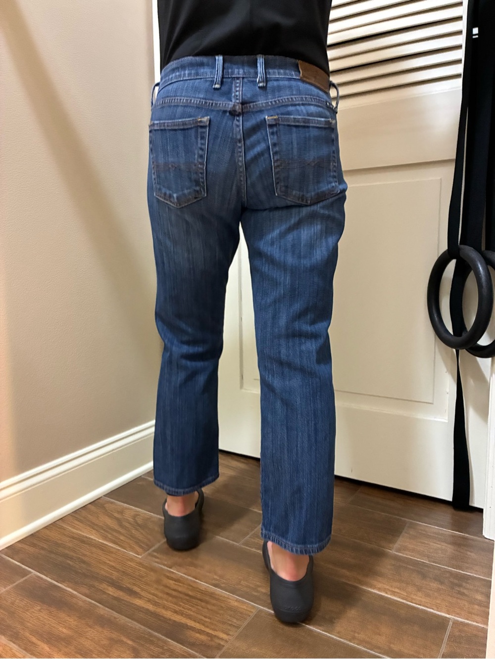 Women’s Lucky Brand Distressed Leopard Hand-Sewn Patched Blue Jeans, Size 6/28 - Picture 3 of 13